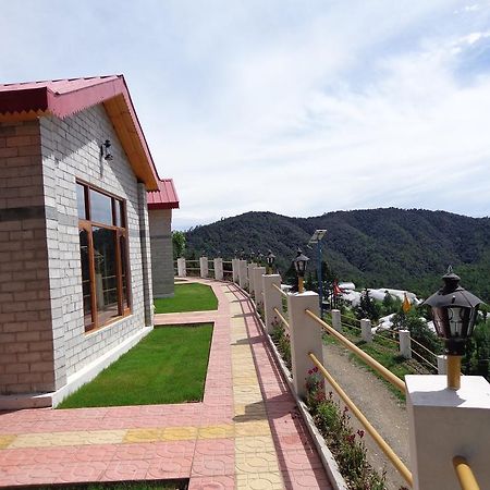 Village Live In Resort Chail Exteriér fotografie