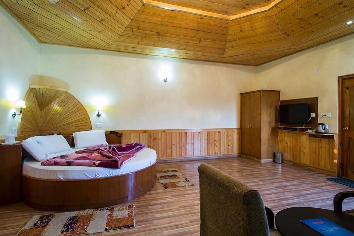 Village Live In Resort Chail Exteriér fotografie